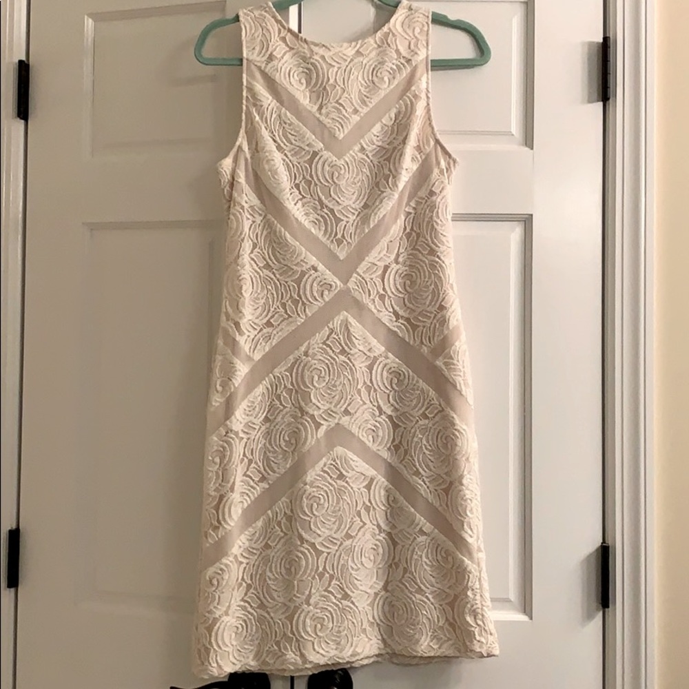 Julia Jordan White lace midi dress